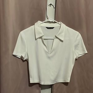 White collared crop top 🤍